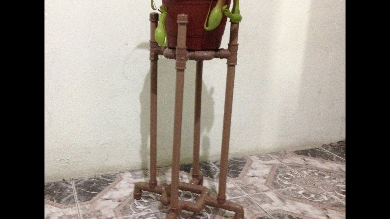 Suporte para Plantas. Feito de Cano PVC. PRATICO E BARATO!