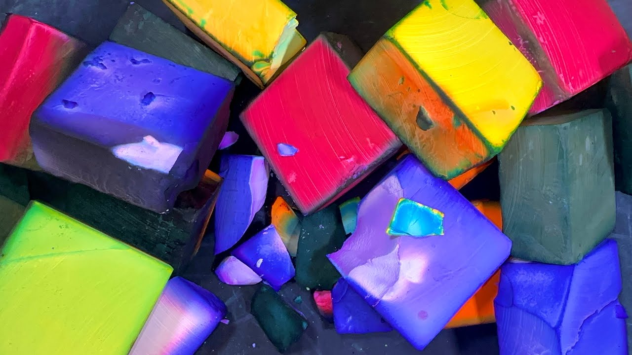 ASMR / Crunchy Multicolor Dyed Blocks