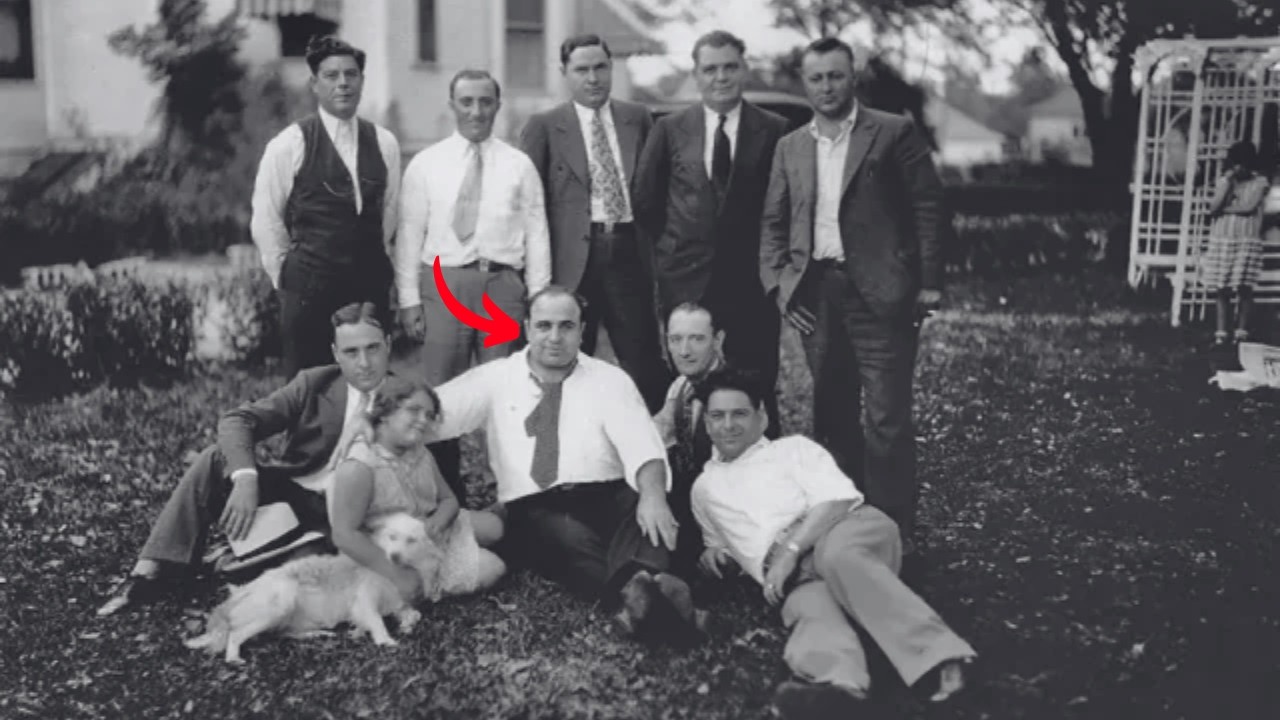 50 Never-Before-Seen Photos That Expose History&rsquo;s Hidden Moments