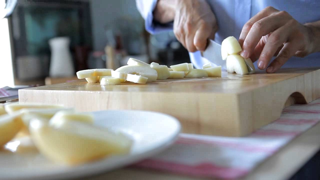 Confit de pato con peras