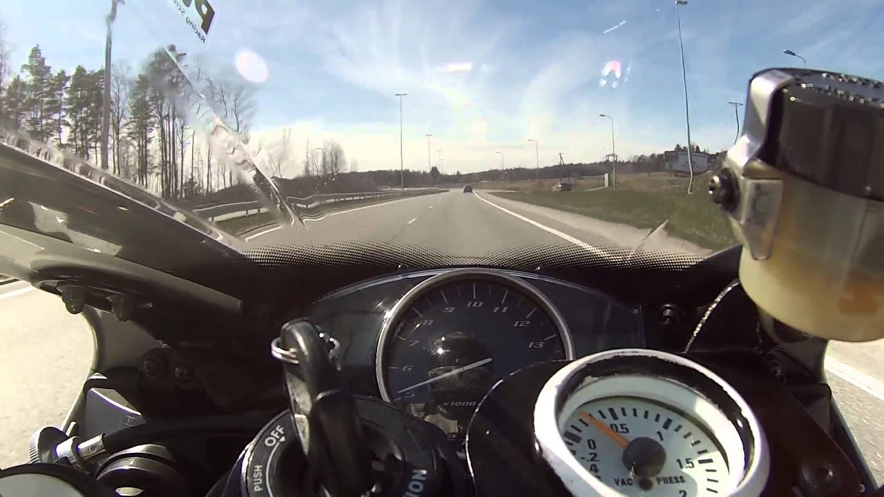Yamaha R1 Turbo test