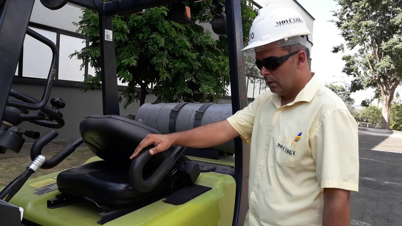 INSPEÇÃO CHECK LIST CURSO EMPILHADEIRA CLARK ( MOVCARGA TREINAMENTOS )