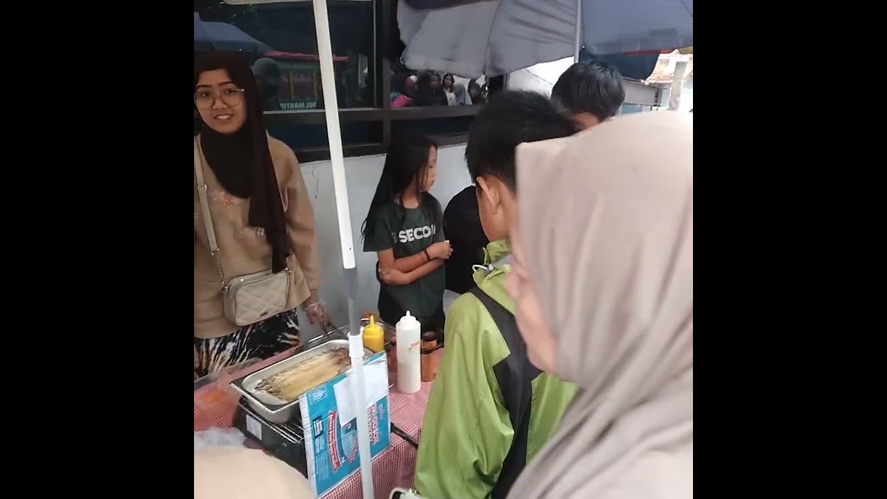 Berburu takjil tdi sore rame # saptu # takjil#