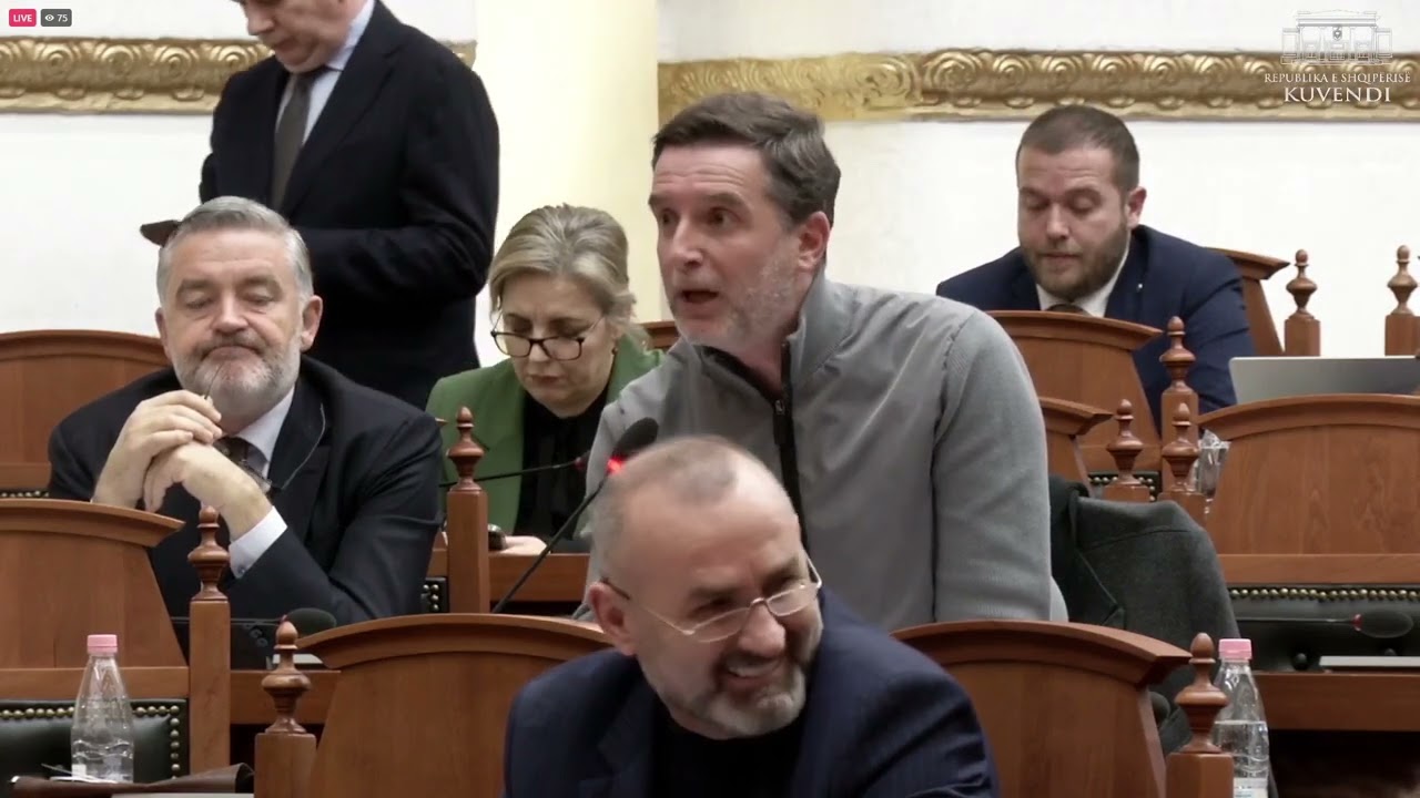 Top Channel/ Deputetët e Ps përplasen me tyre, Balla-Braçes: S’ka amendamente, ose votohet ose…