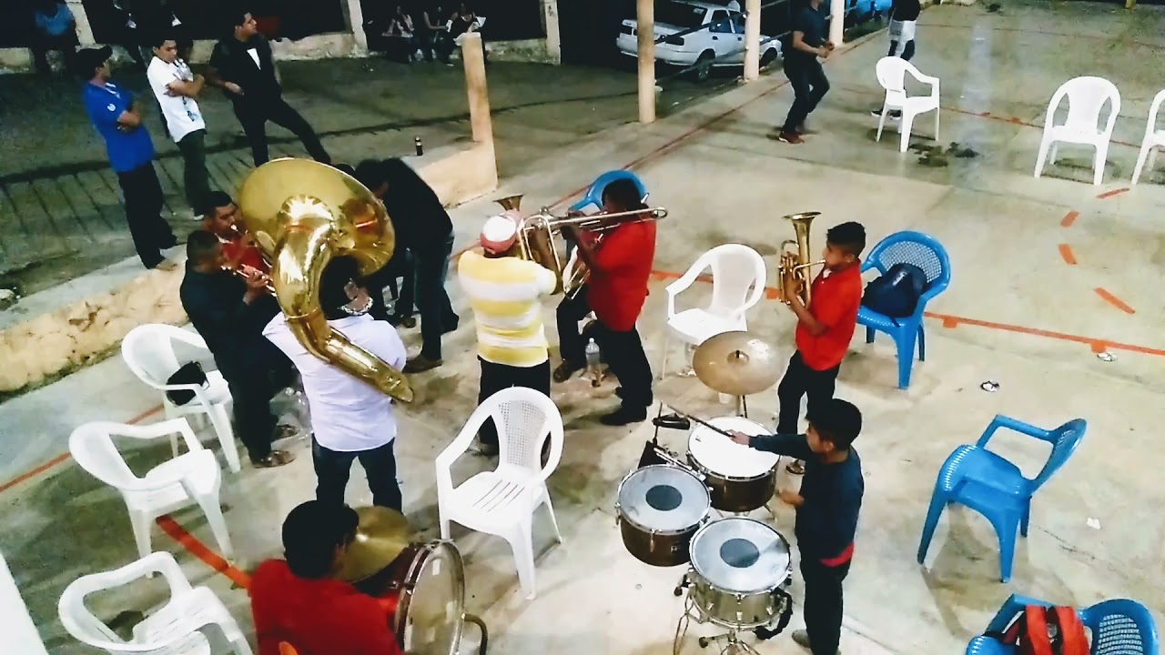 Banda de viento en Arroyo San Pedro en la fiesta anual