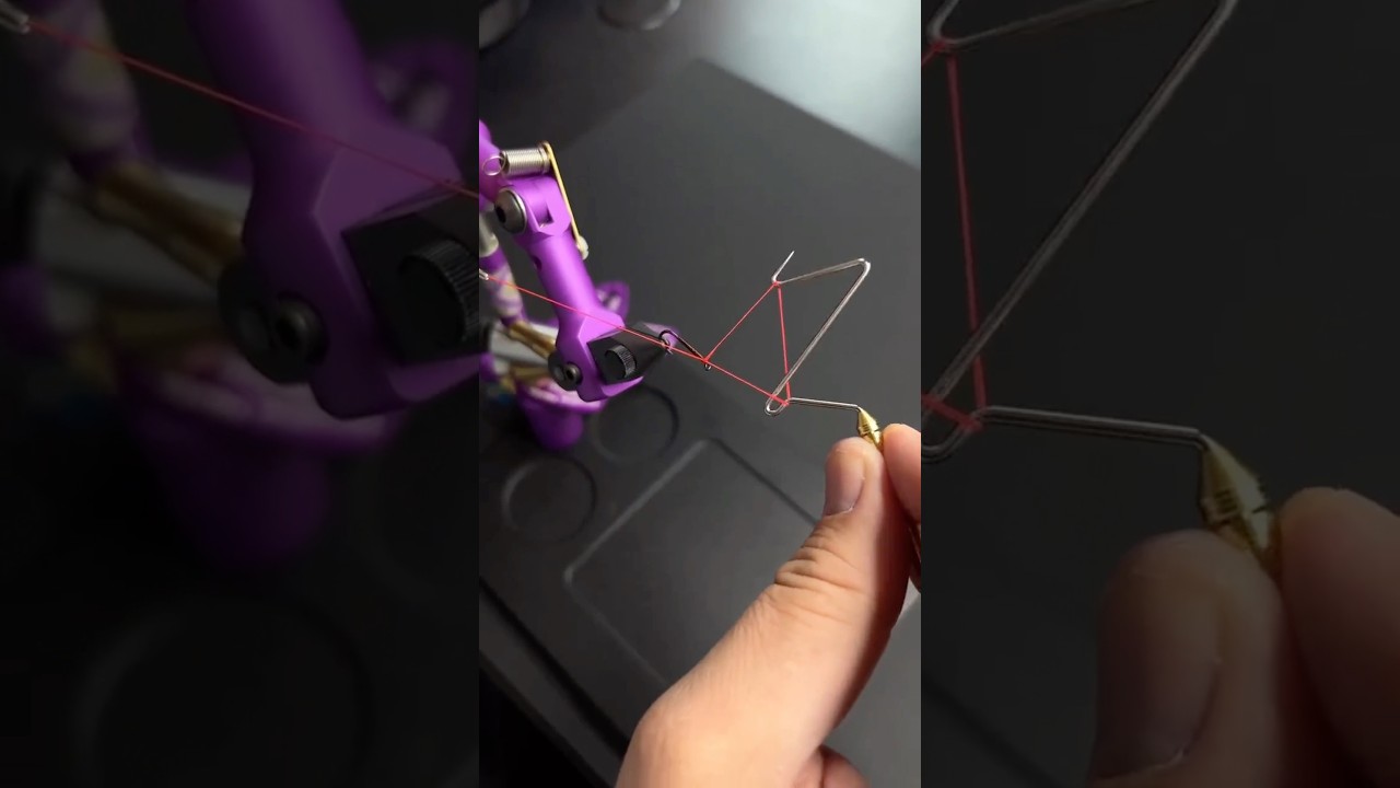 Let’s see how to tie the fly hooks