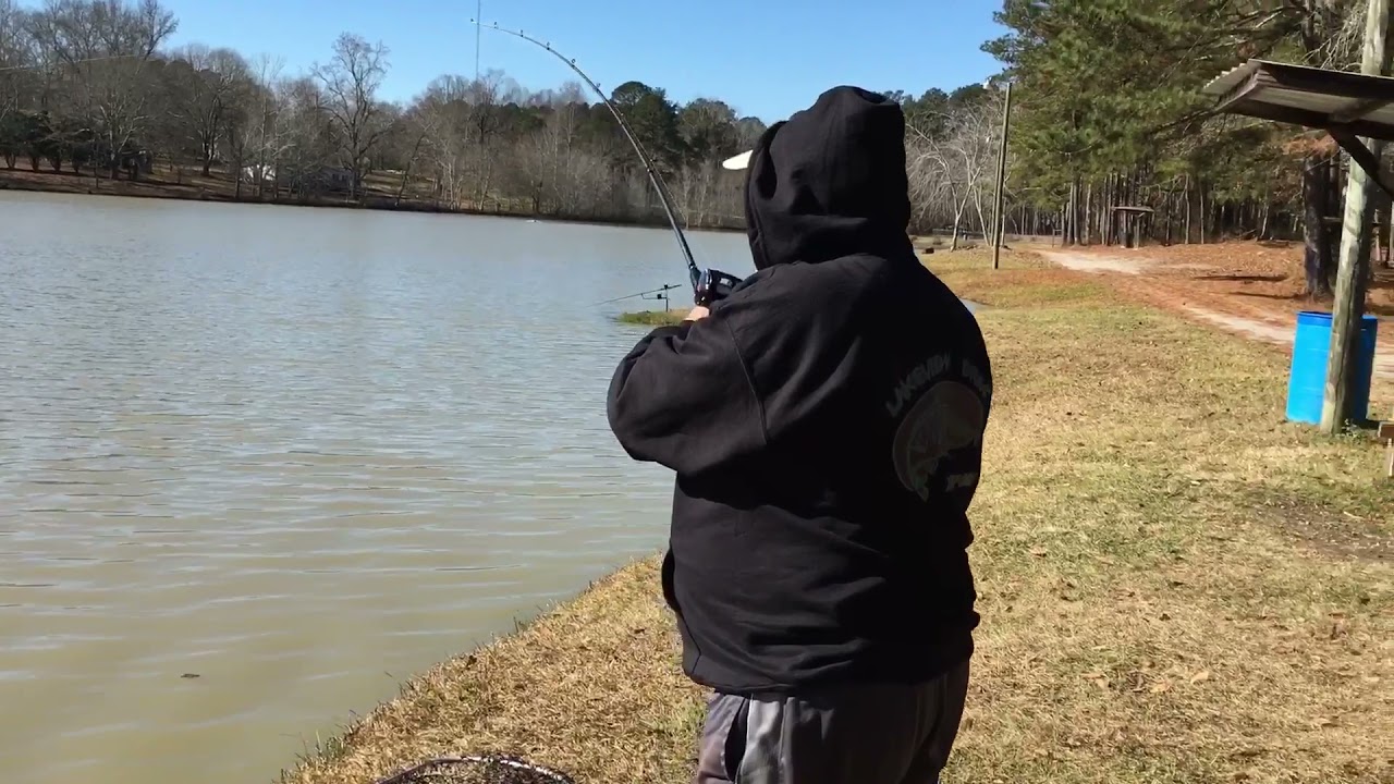 Winter Carp Fishing - John Catches em All