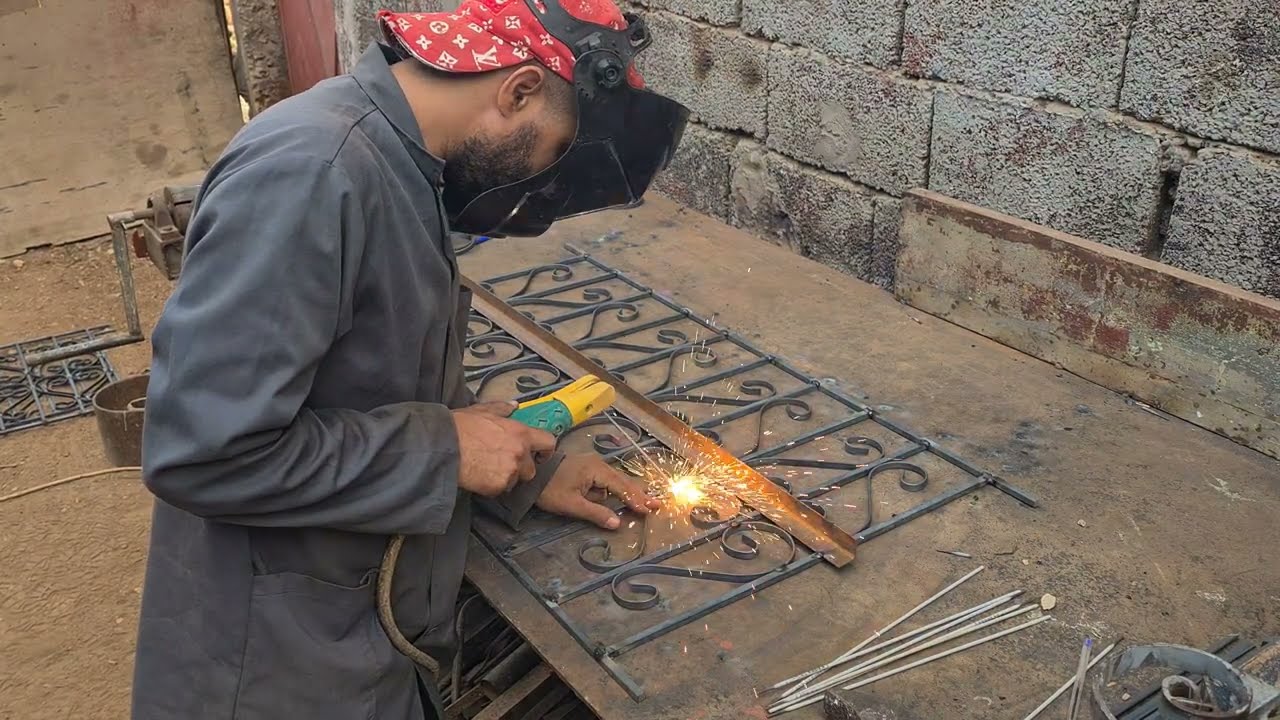 كيفية عمل شباك حديد بسيط 