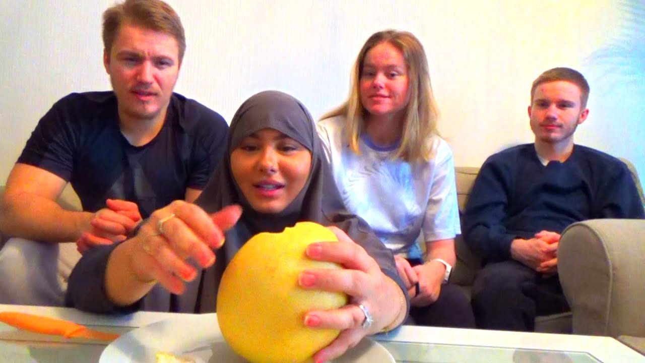 First Time Eating Pomelo