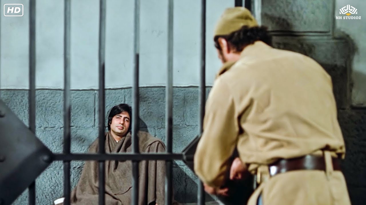बादल जेलर साहेब ने बुलाया है, क्या जेलर साहेब इतना सुबह सुबह क्या जल्दी है- जमीर मूवी कॉमेडी सीन