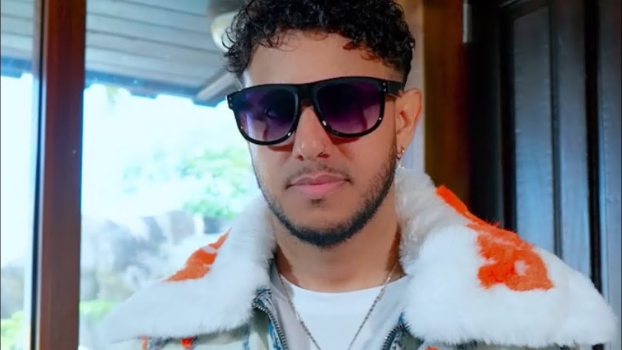 Sandy Santana -La quiero a morir -video official