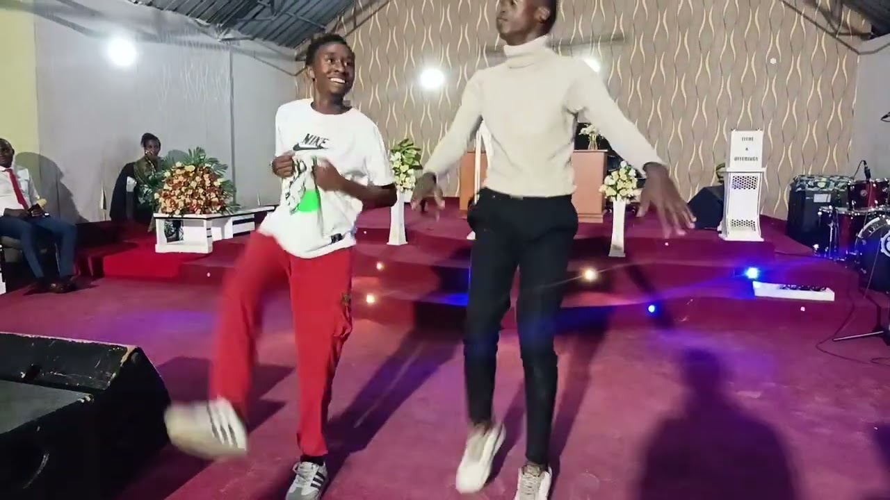 Meshack mwaki TUMA NGUNGU performing....#dance #kamba talent #check on it @stephenkasolo 