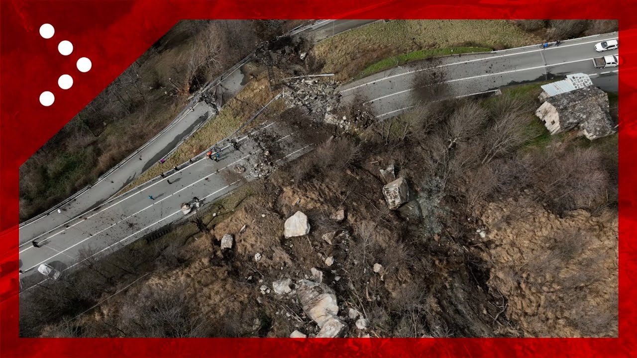 Frana sulla strada regionale 44 a Pont Saint Martin (AO), strada interrotta: le immagini dal drone