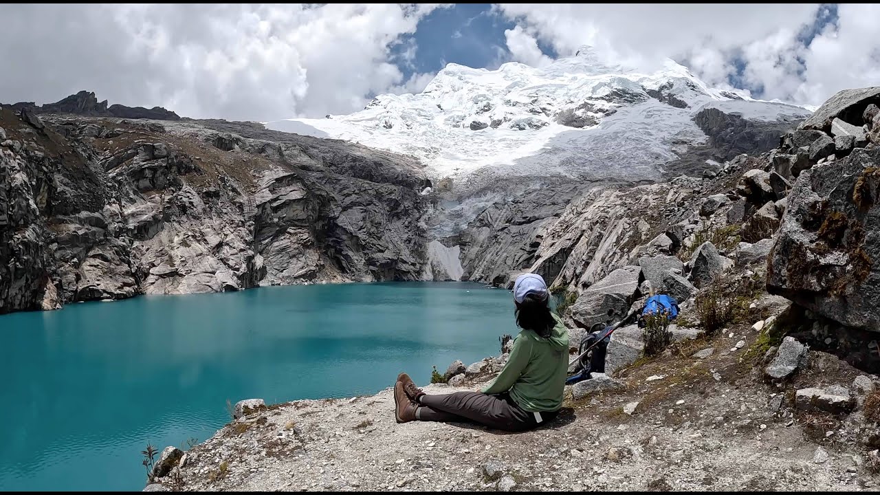 Cordillera Blanca hiking: Laguna 513 amazing turquoise water - Laguna Rajupàquinan, Laguna Cochqa