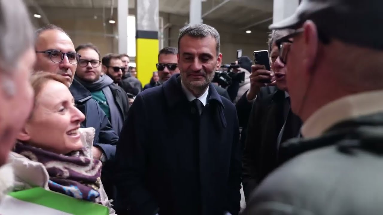Inaugurato nuovo mercato di Andria, Decaro: “Regione al fianco dei sindaci, politici di prossimità