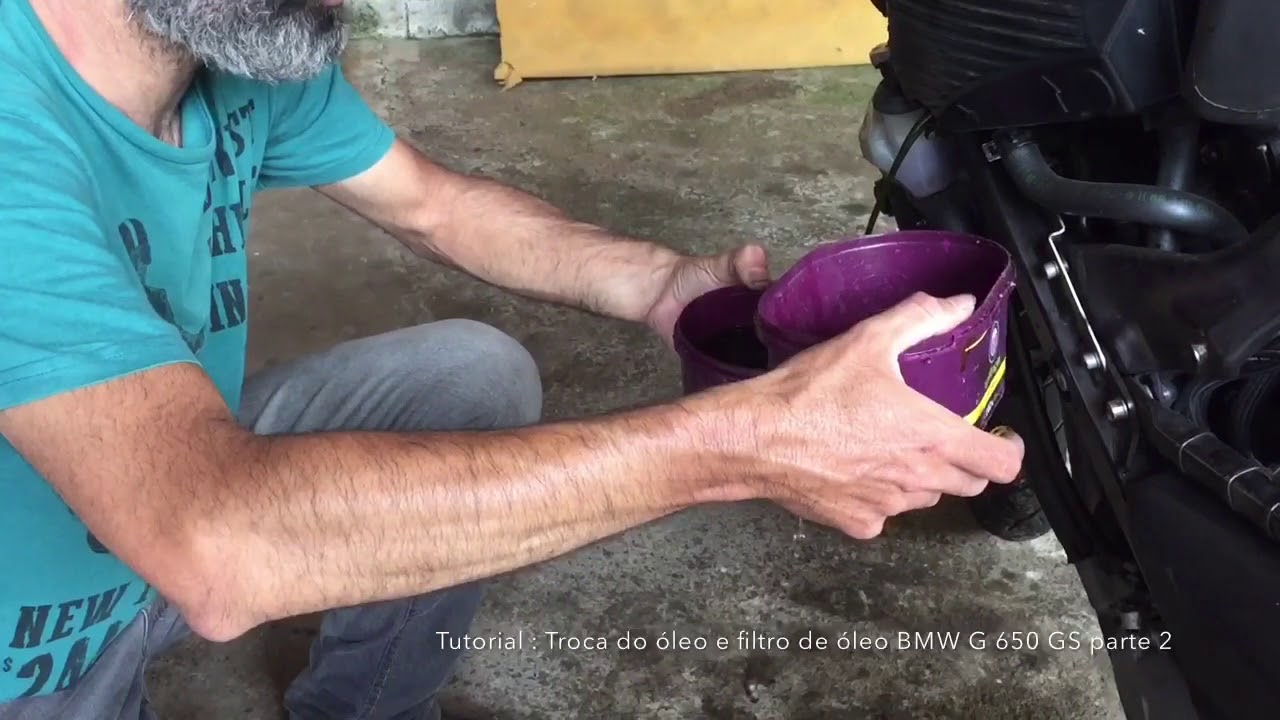 BMW G 650 Gs tutorial : Troca do óleo e filtro de óleo do motor parte 2
