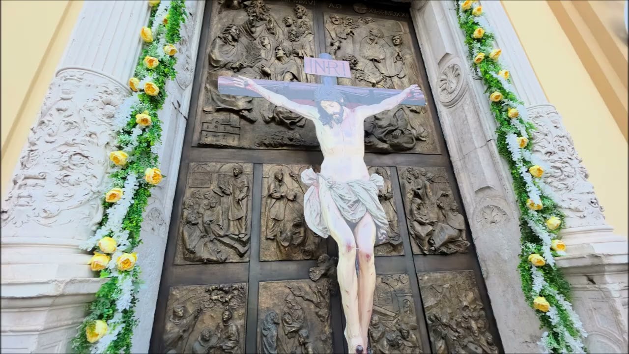 Basilica Pontificia San Sossio Frattamaggiore  21 aprile 2025 Momenti preghiera per Papa Francesco