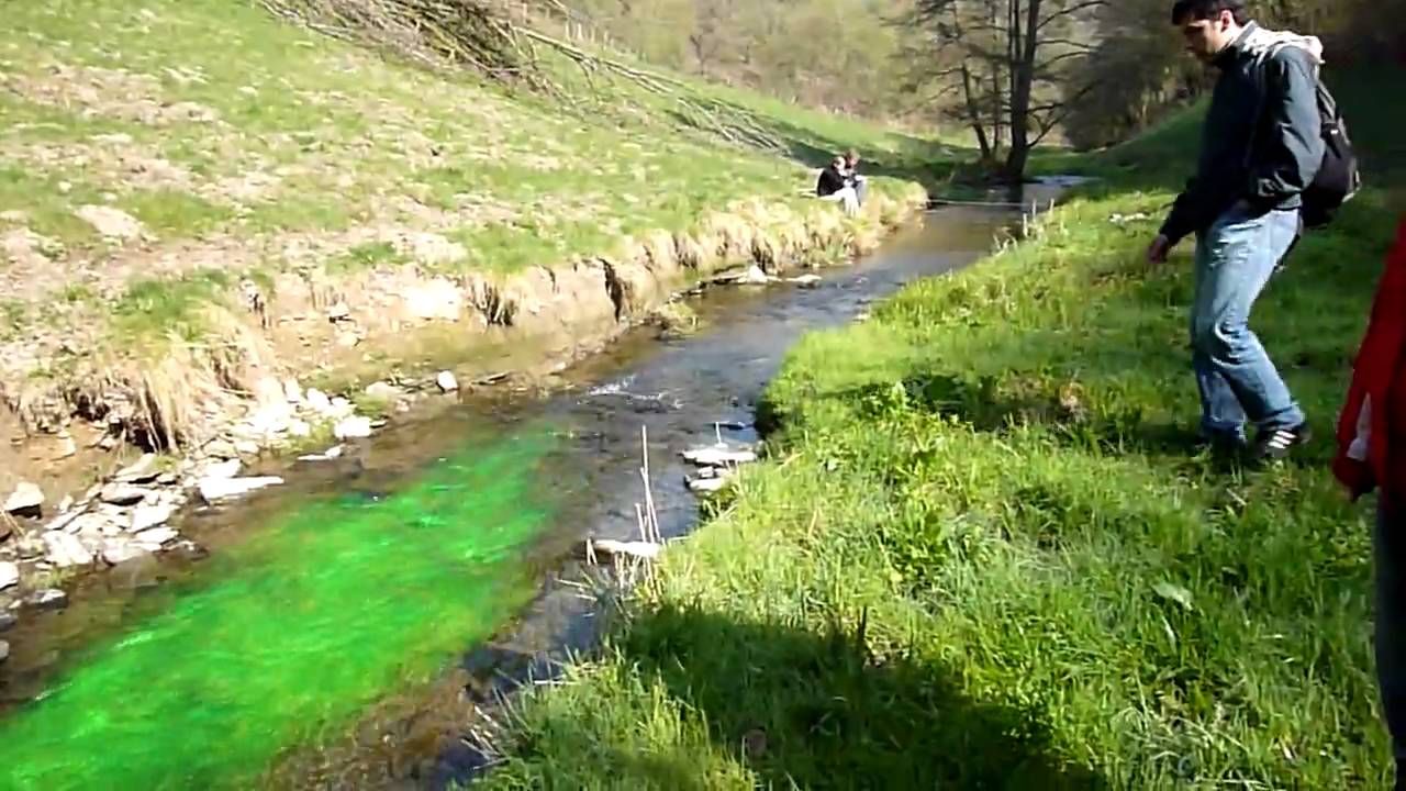 Using uranine to dye a stream [location B]