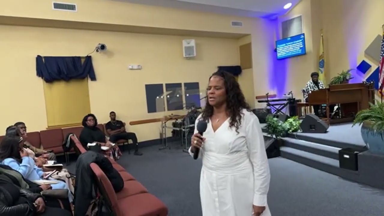 Pastor Bennett ministering in Bridgeton, NJ!