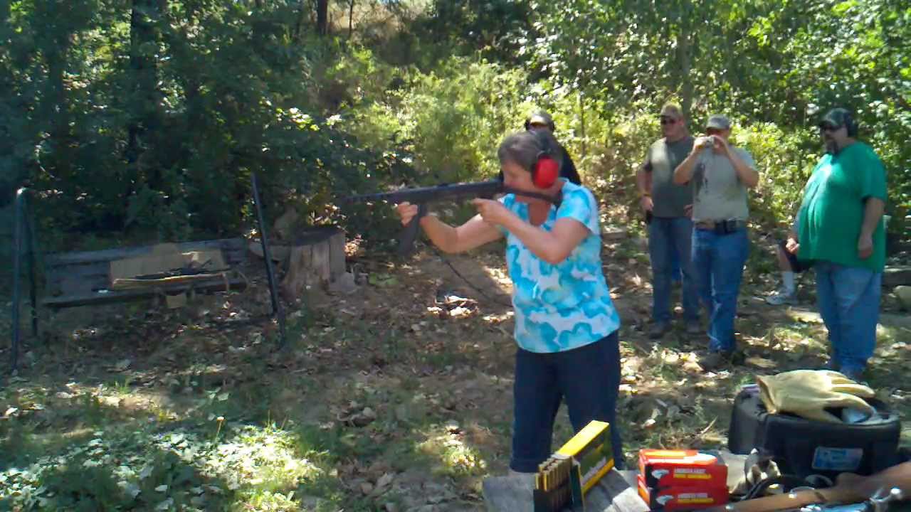 Sandy shoots a PPSH43