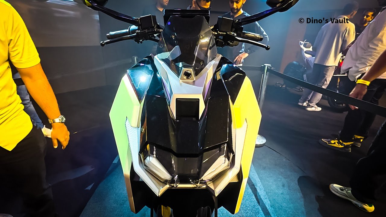 261 km Range | ₹1.20 lacs Intro Price + ADAS Ultraviolette Tesseract First Look Walkaround