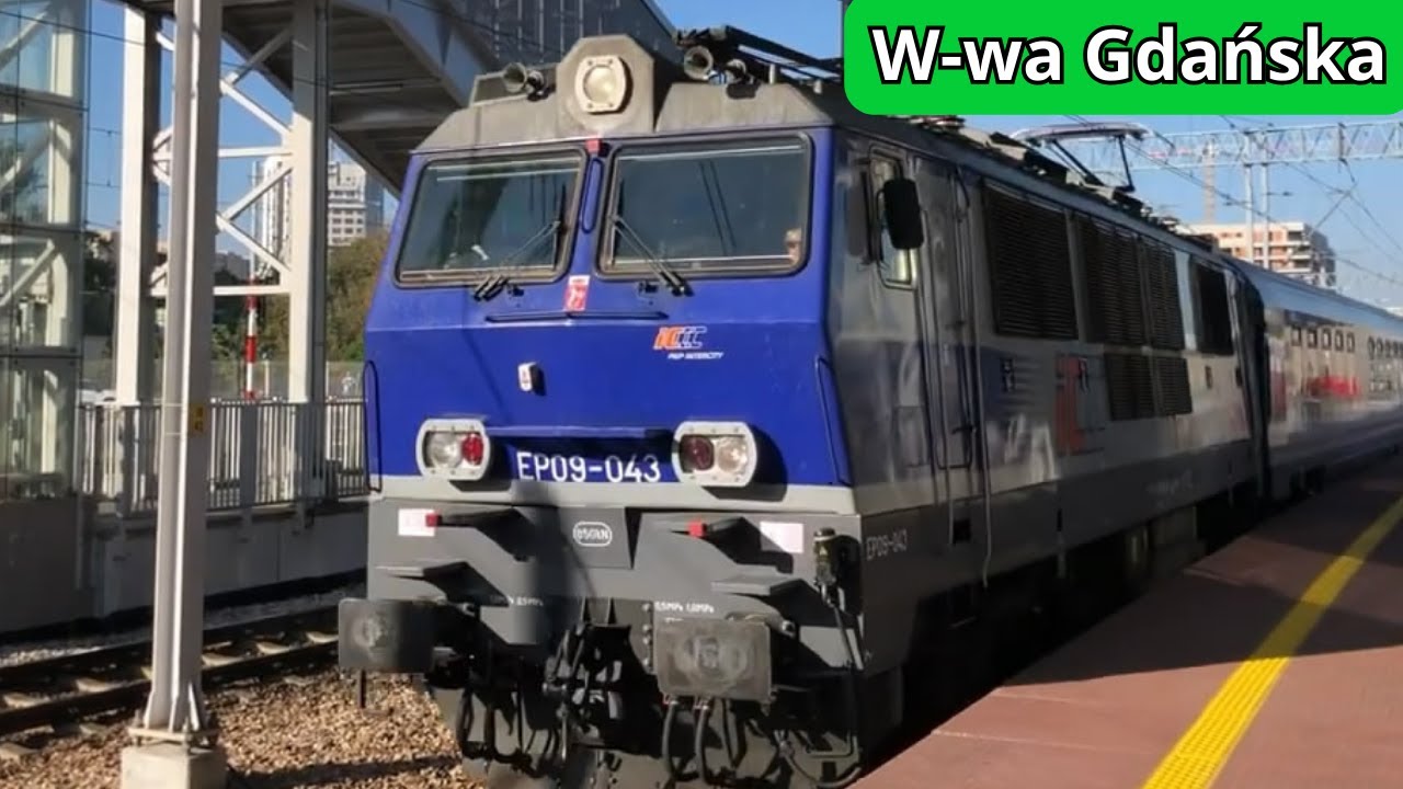 Poranne pociągi PKP Intercity Warszawa Gdańska. Gość specjalny Batman!