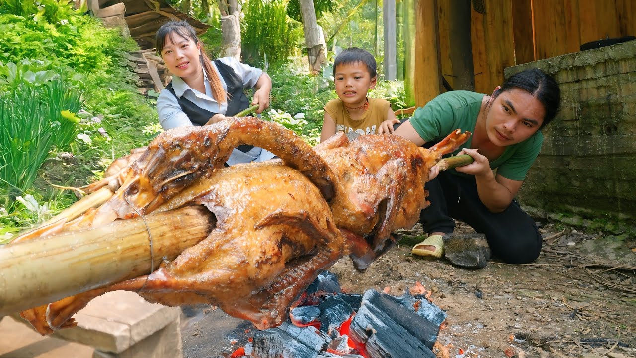 Traditional Vietnamese roast duck, harvesting corn to sell, farm life, SURVIVAL ALONE