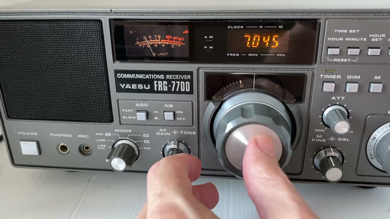 Rádio Yaesu FRG-7700