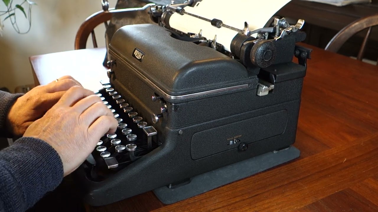 1947 Royal KMM typewriter at work