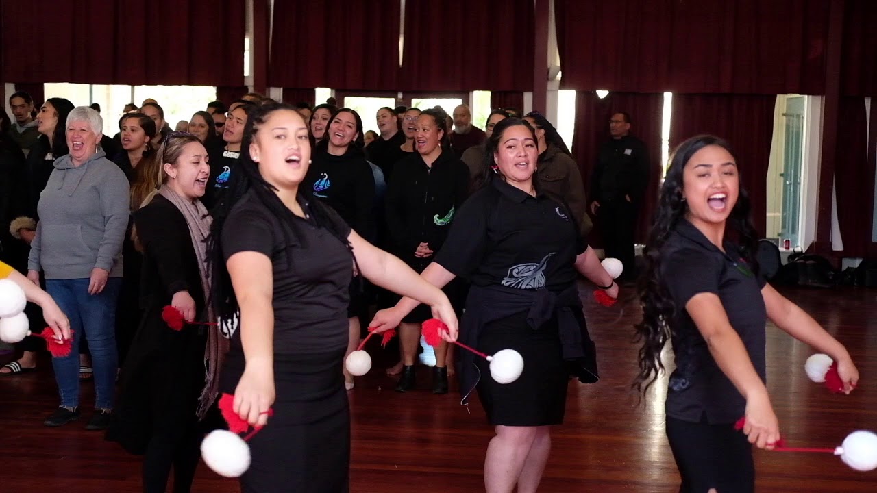 Pūkeko Poi