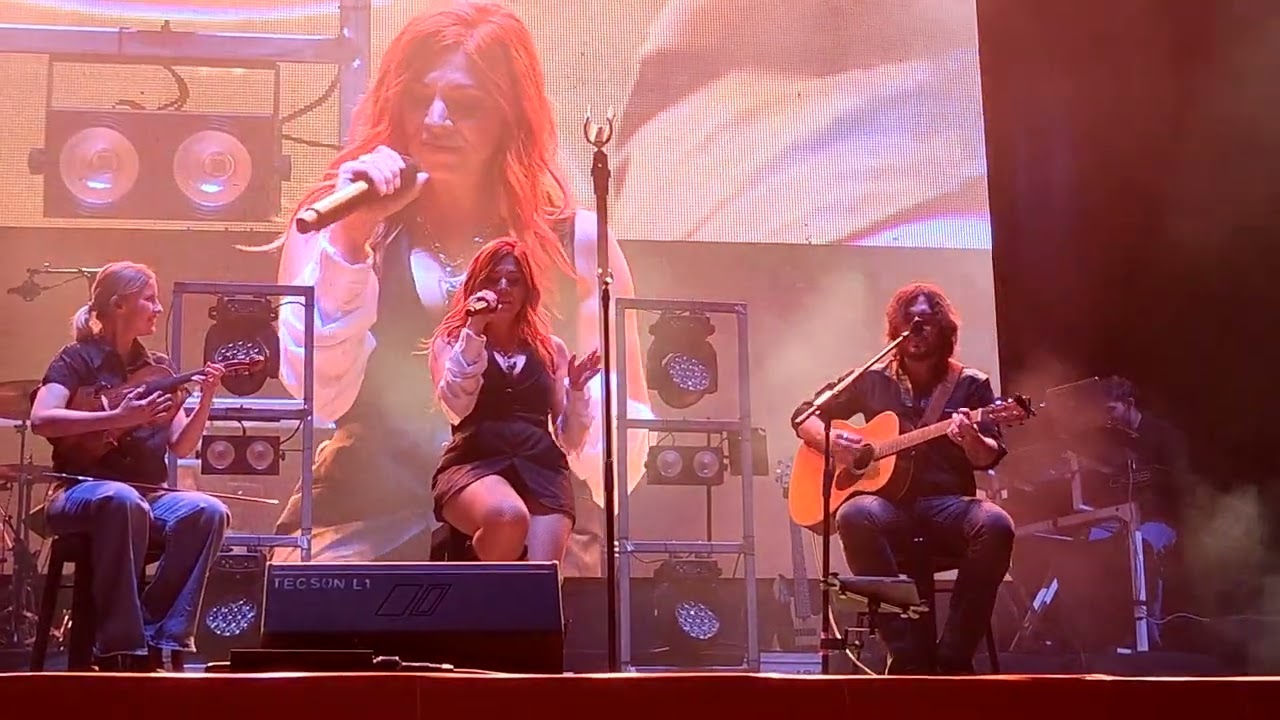 MÍRAME, LEIRE MARTÍNEZ primer concierto en solitario