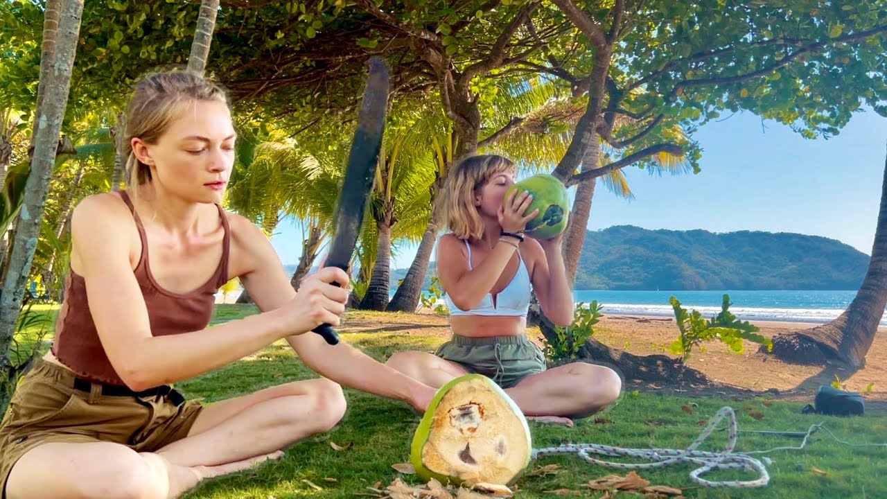 I picked up @hannahleeduggan | Solo on my Moto (costa rica) [E3]