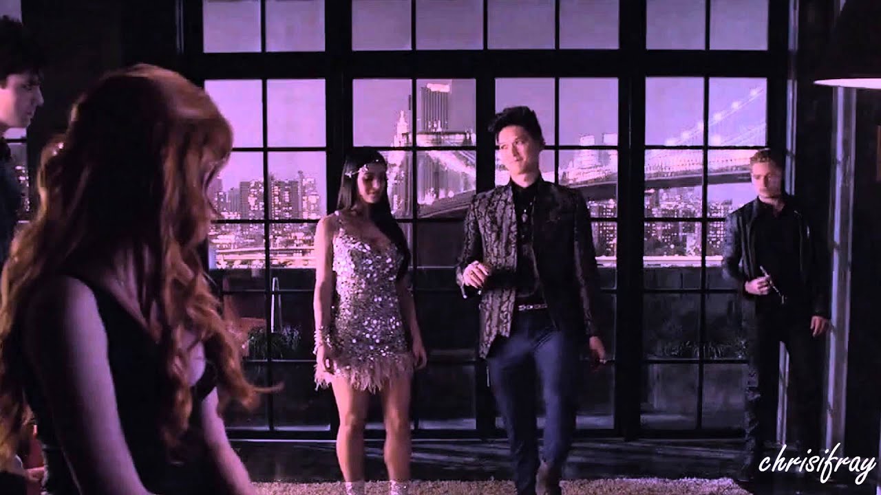 Alec & Magnus | Ghost