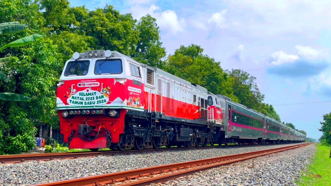 TOP KOMPILATION 14  in 1 High SPEED and SUPER Fast Train Videos |Diesel Trains | Indonesian Railways