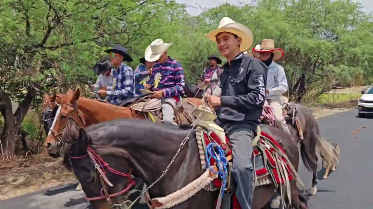Cabalgata a las Jicamas GTO.