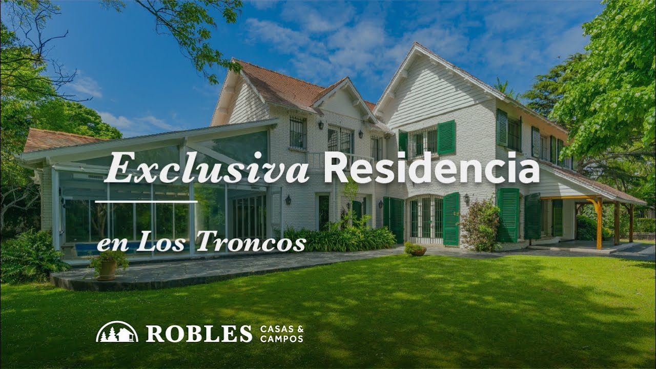 Importante residencia en esquina del barrio Los Troncos