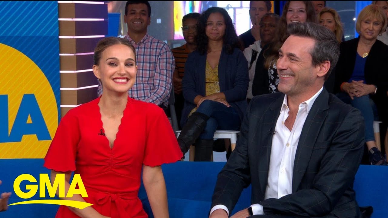 Natalie Portman’s mom recognizes Jon Hamm, but not from the movies l GMA