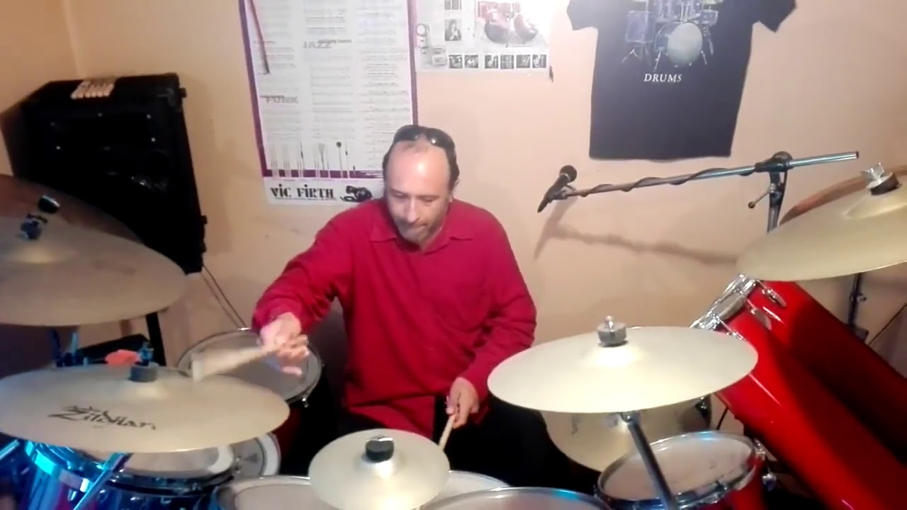 HUEVITO REY - DRUM SOLO (from live at his parents house)