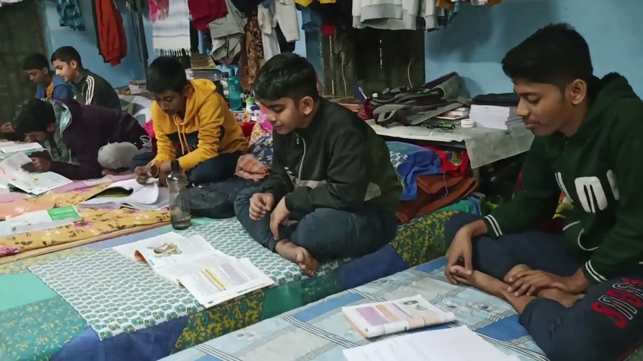 Studying ❤️❤️❤️! in Al ameen mission khalatpur Main branch