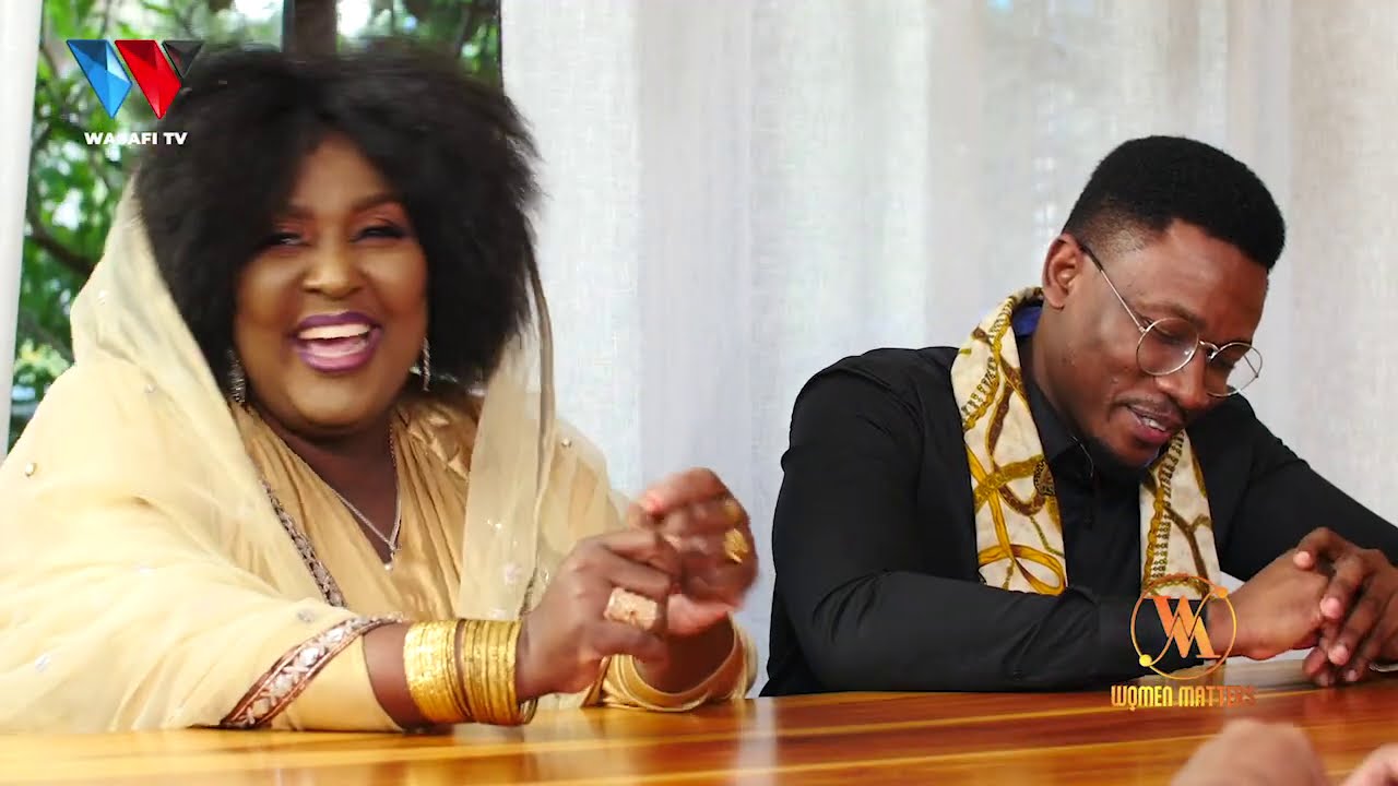 WOMEN MATTERS: JE, KUTOM-POST MPENZI WAKO KWENYE 'STATUS' NI KOSA?