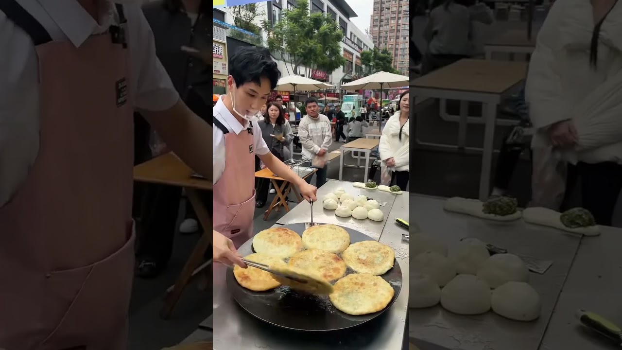 Set up a stall and sell 1,000 scallion pancakes every day!
