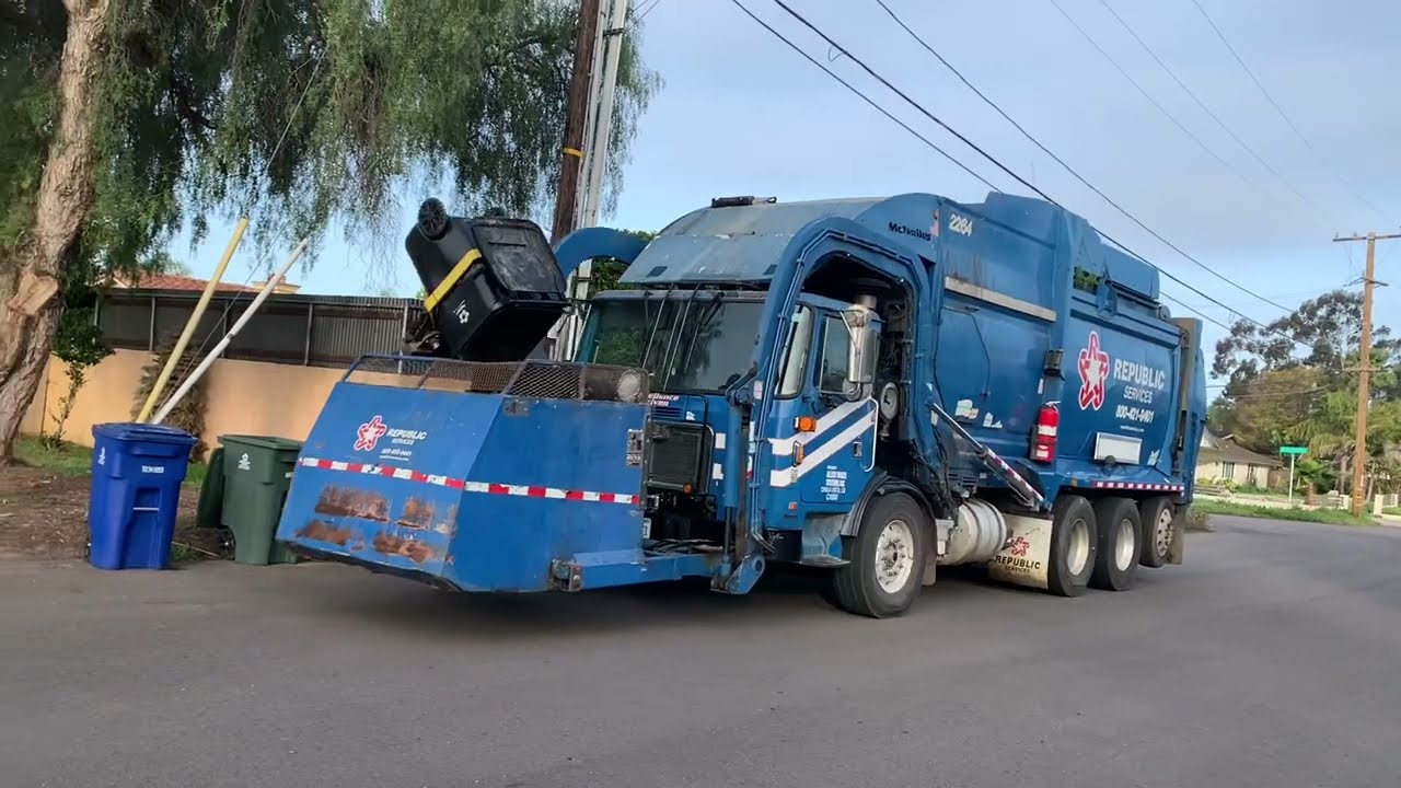 Republic Services Spare Curotto on Bonita Trash