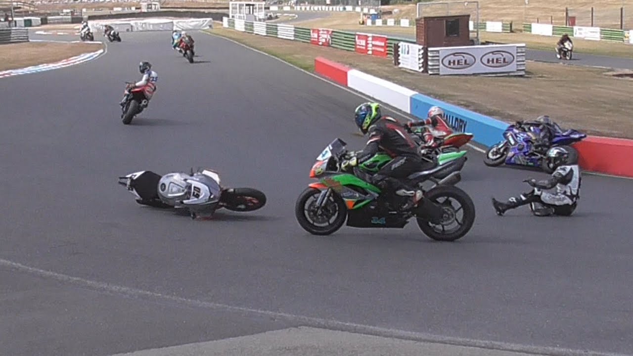 Mallory Park Crashes/Highlights, EMRA, 7/8/22