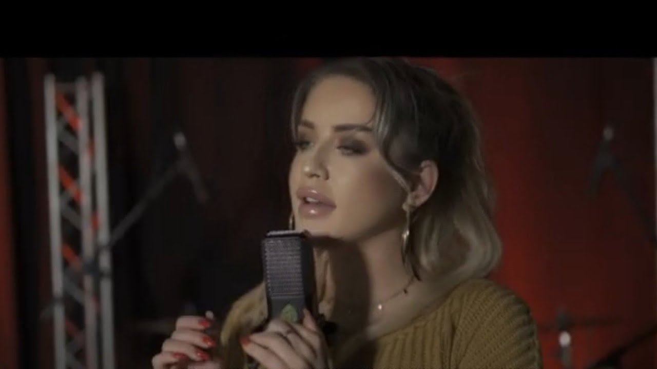 Ola Palica -Out of reach (Gabrielle cover Bridget Jones's diary)
