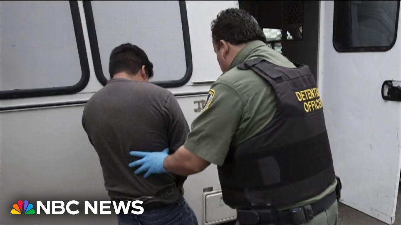 White House memo says ICE may pause immigration enforcement action at some workplaces