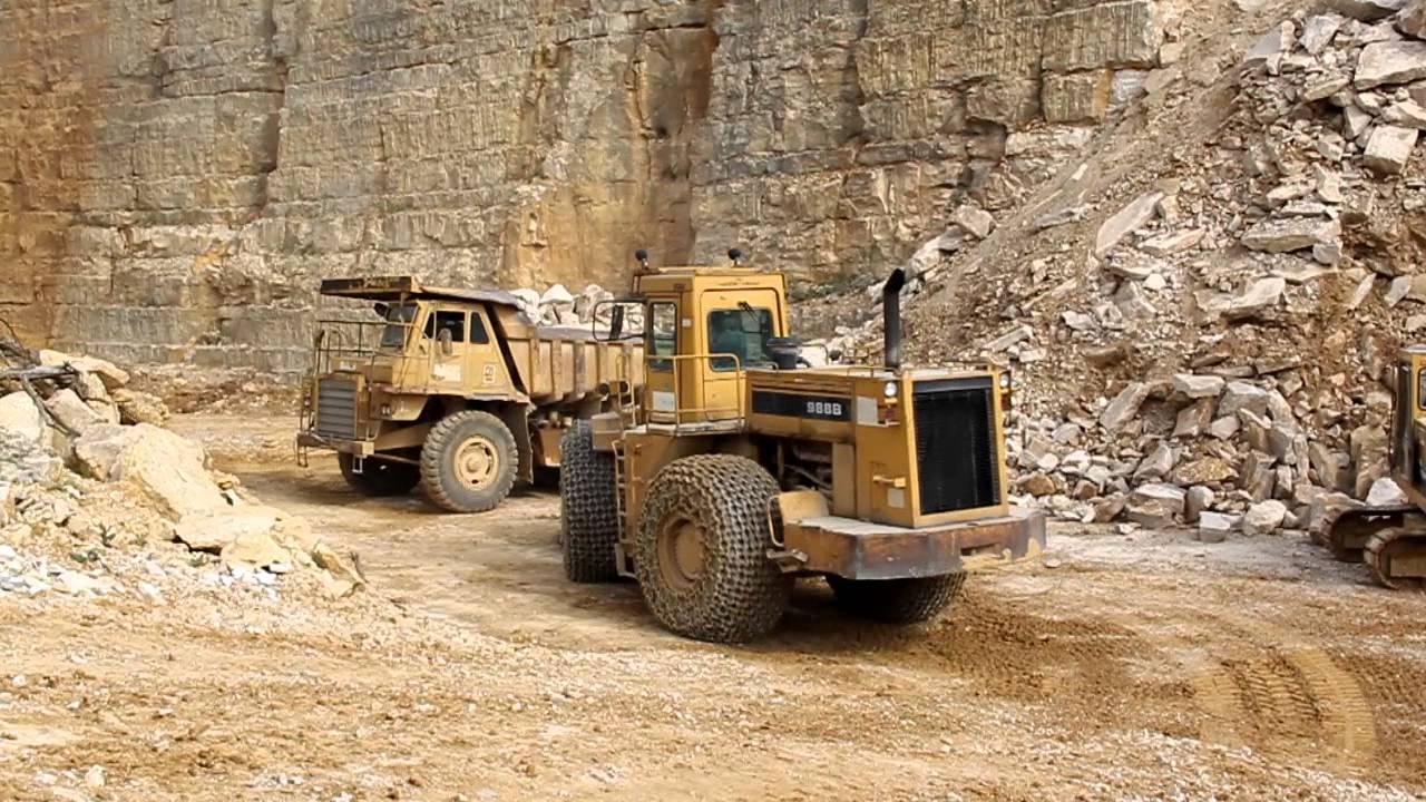 Cat 988B mit Cat 769C
