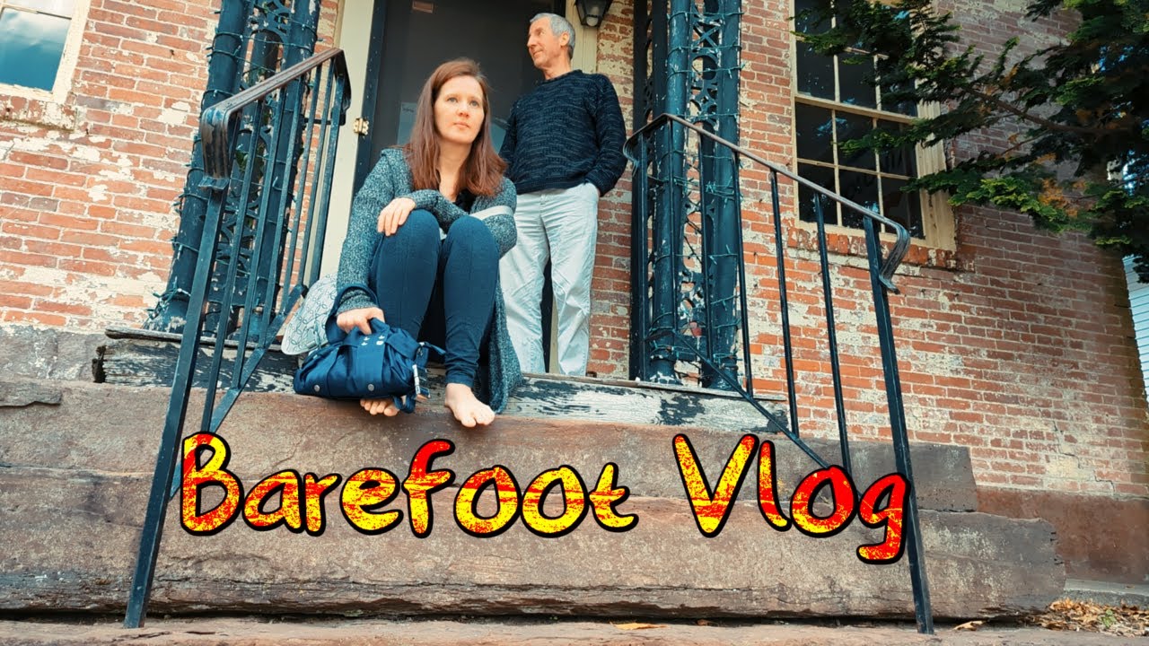 My favorite time of year | Barefoot Walking and Halloween Displays