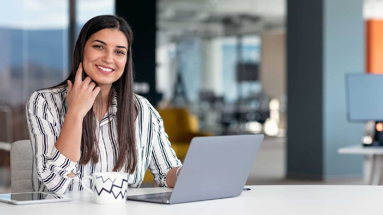 Complete Guide to &lsquo;Employee of the Month&rsquo; Recognition Program