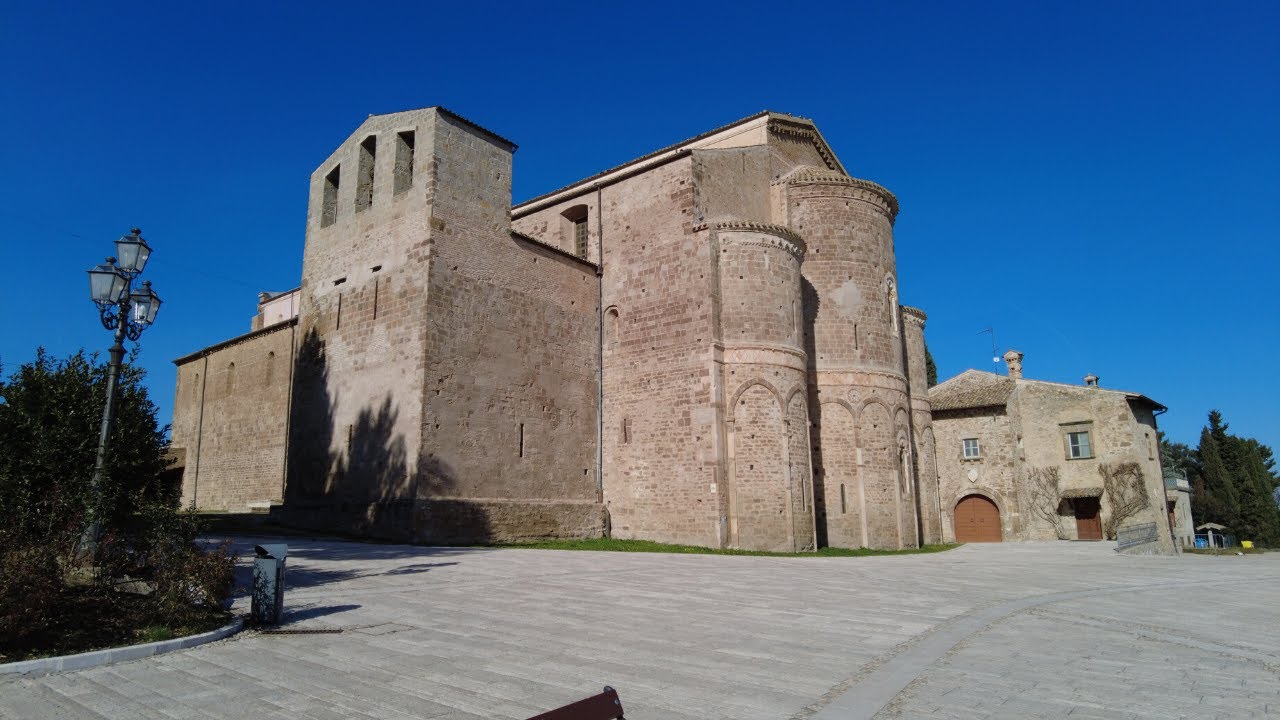 HD VIDEO - Fossacesia (CH) e l'Abbazia di San Giovanni in Venere - Abruzzo -   Italy.