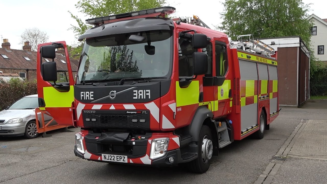 Clean Cab Pumping Appliance walk around & tour - North Yorkshire Fire & Rescue Service
